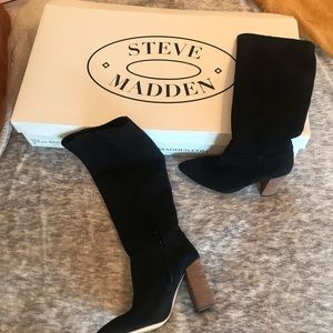 Steve Madden Fiela Black Suede Boots size 6